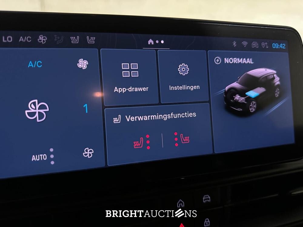 Jeep Avenger Longitude 54 kWh 156pk 2023 (Origineel-NL + 1e Eigenaar), X-383-NN