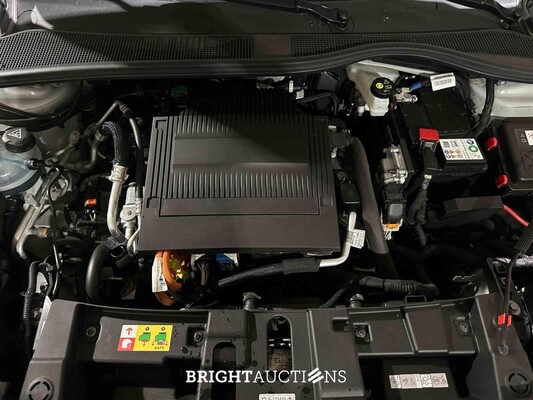 Jeep Avenger Longitude 54 kWh 156pk 2023 (Origineel-NL + 1e Eigenaar), X-383-NN