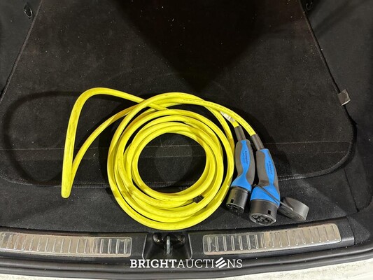 Mercedes-Benz EQC400 4Matic Business Solution Luxury 80 kWh 408pk 2021, P-079-LT