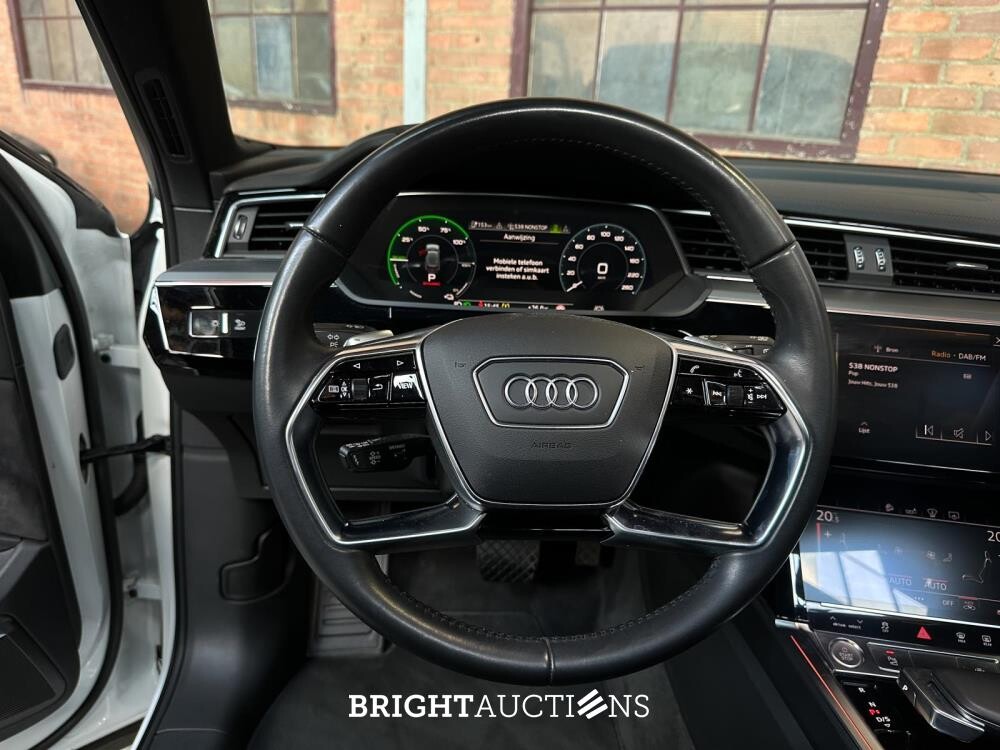 Audi e-tron 55 Quattro Advanced Pro Line Plus 95 kWh 360hp 2018, J-153-SR