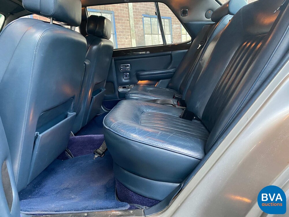 Bentley Acht 6.8 215 PS 1989.