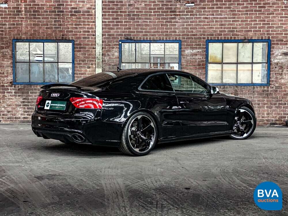 Audi RS5 Coupé Akrapovic 4.2 FSI Quattro 4.2 V8 450 PS 2013.