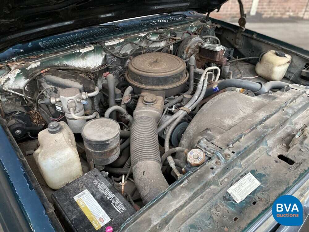 Chevrolet Suburban C2500 180 PS 1985.