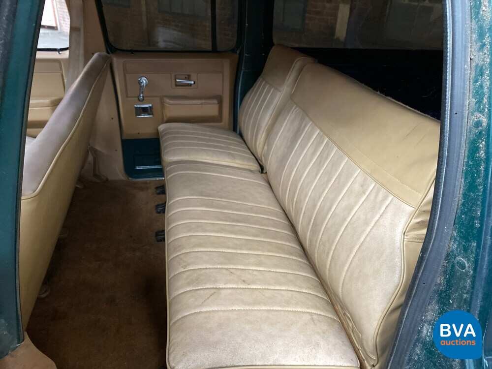 Chevrolet Suburban C2500 180 PS 1985.