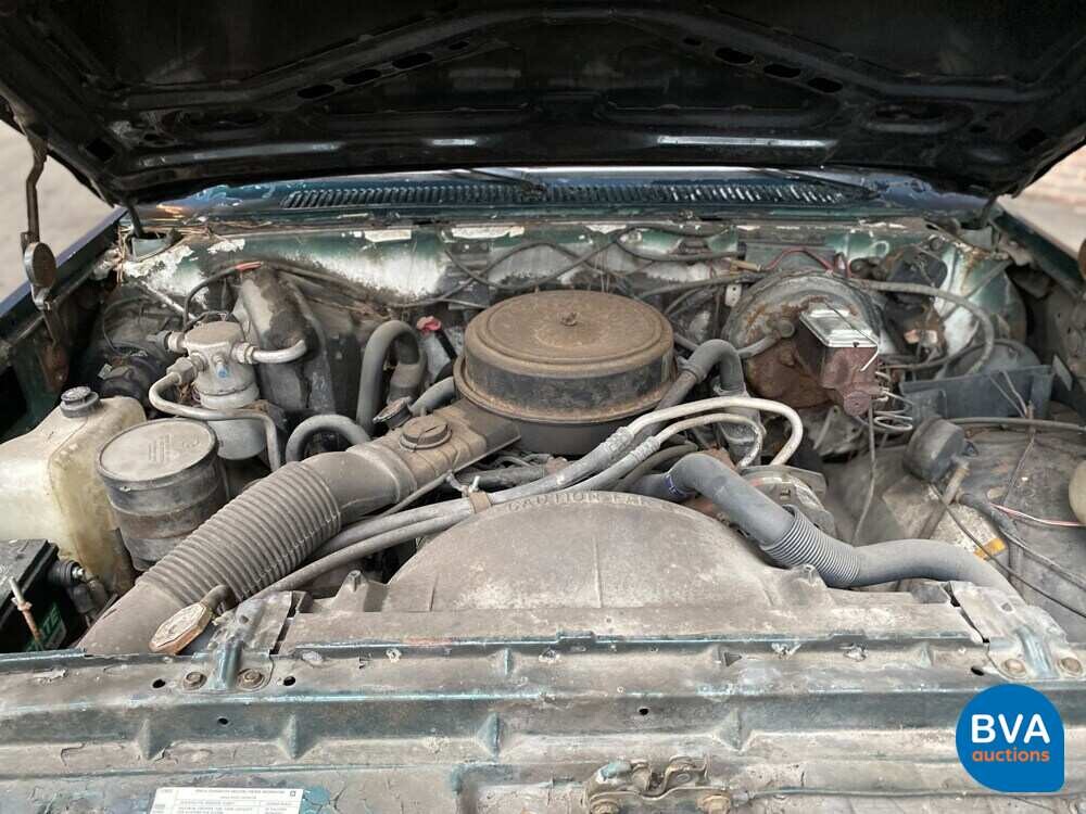 Chevrolet Suburban C2500 180 PS 1985.