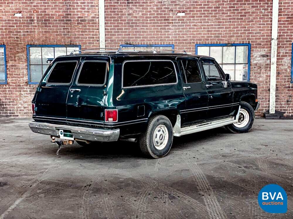 Chevrolet Suburban C2500 180 PS 1985.