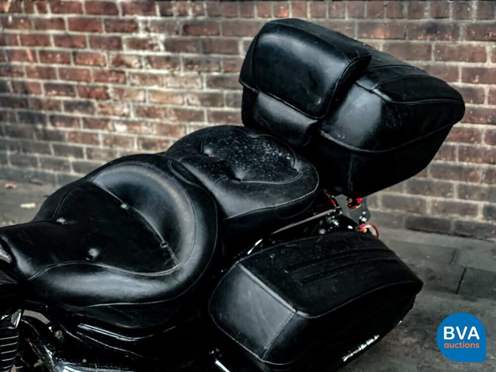 2004 Harley Davidson Road King FLHRS Cruiser 63 PS.