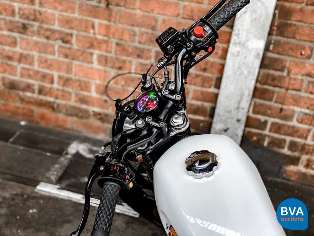 Honda Tour CB 250 Two Fifty 19 PS 1996, MX-62-GF.