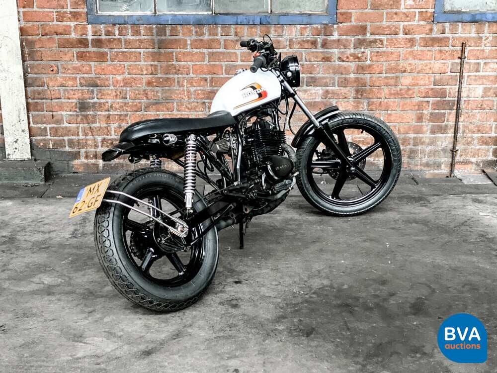 Honda Tour CB 250 Two Fifty 19 PS 1996, MX-62-GF.