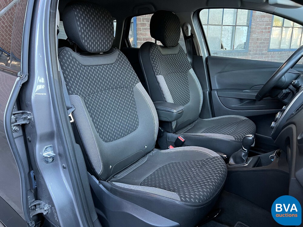 Renault Capture 1.2 Tce Bose 118 PS 2018, P-996-FP.