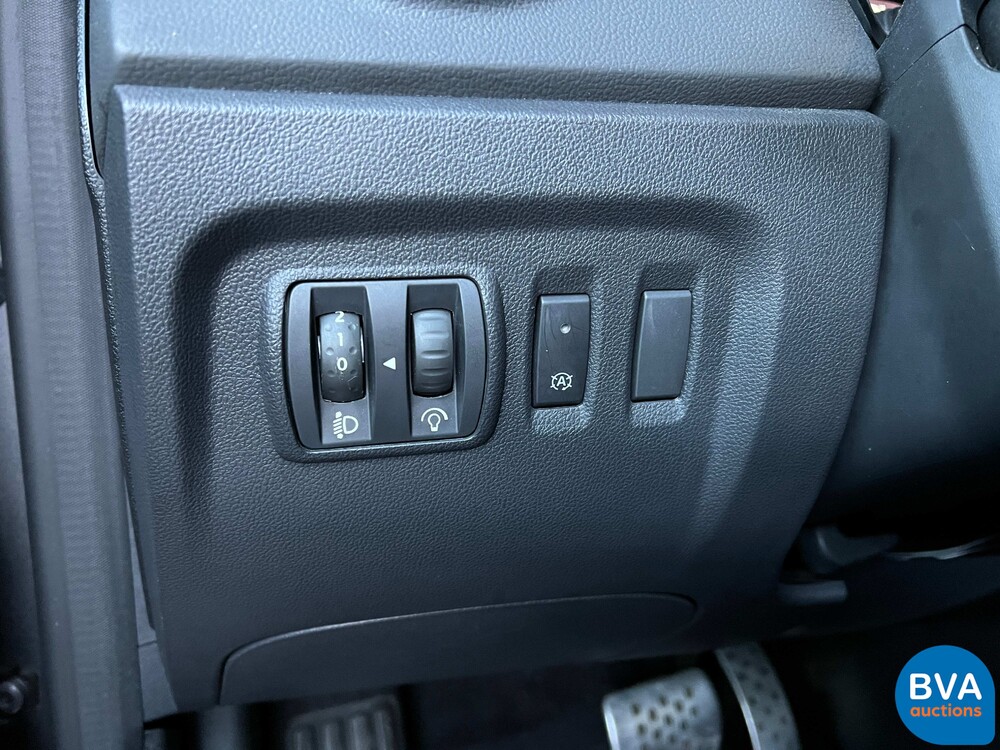 Renault Capture 1.2 Tce Bose 118 PS 2018, P-996-FP.