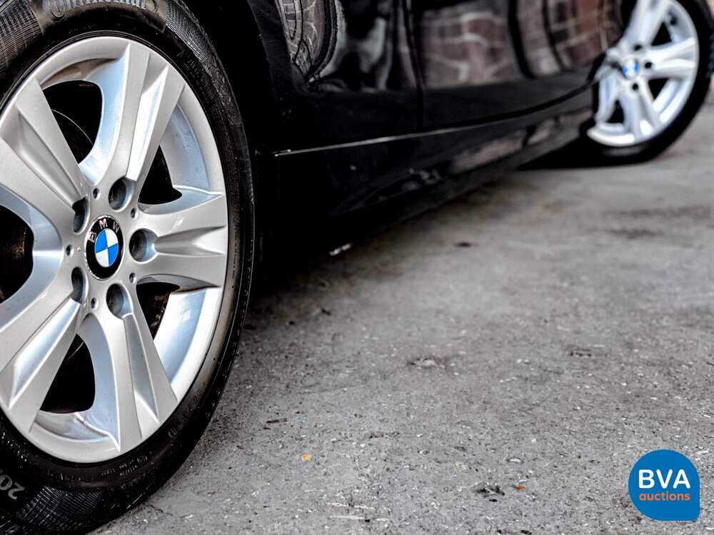 BMW 118i Cabrio High Executive 1er 143PS 2010 -Org. NL-, 39-KNT-4.