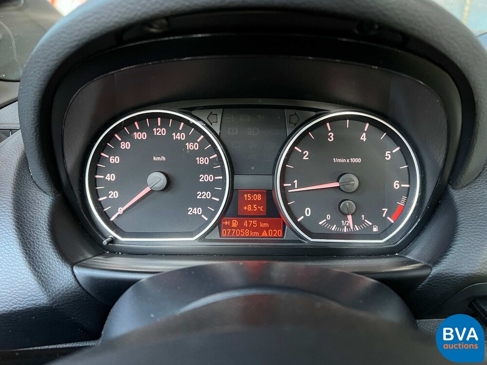 BMW 118i Cabrio High Executive 1er 143PS 2010 -Org. NL-, 39-KNT-4.