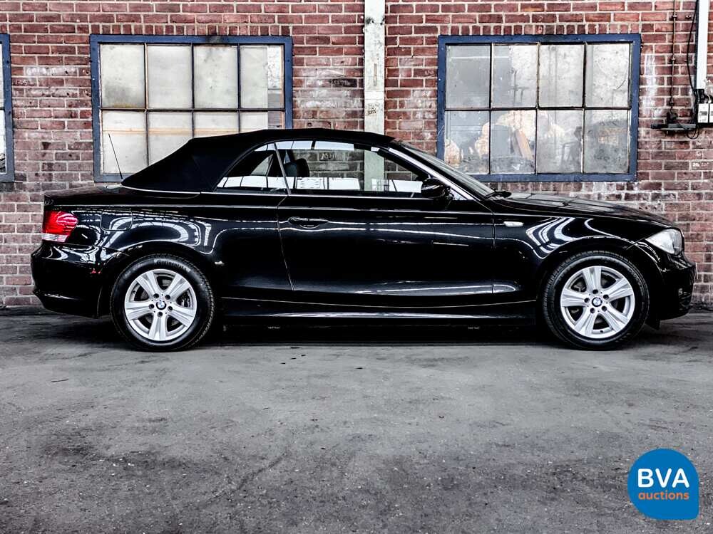 BMW 118i Cabrio High Executive 1er 143PS 2010 -Org. NL-, 39-KNT-4.