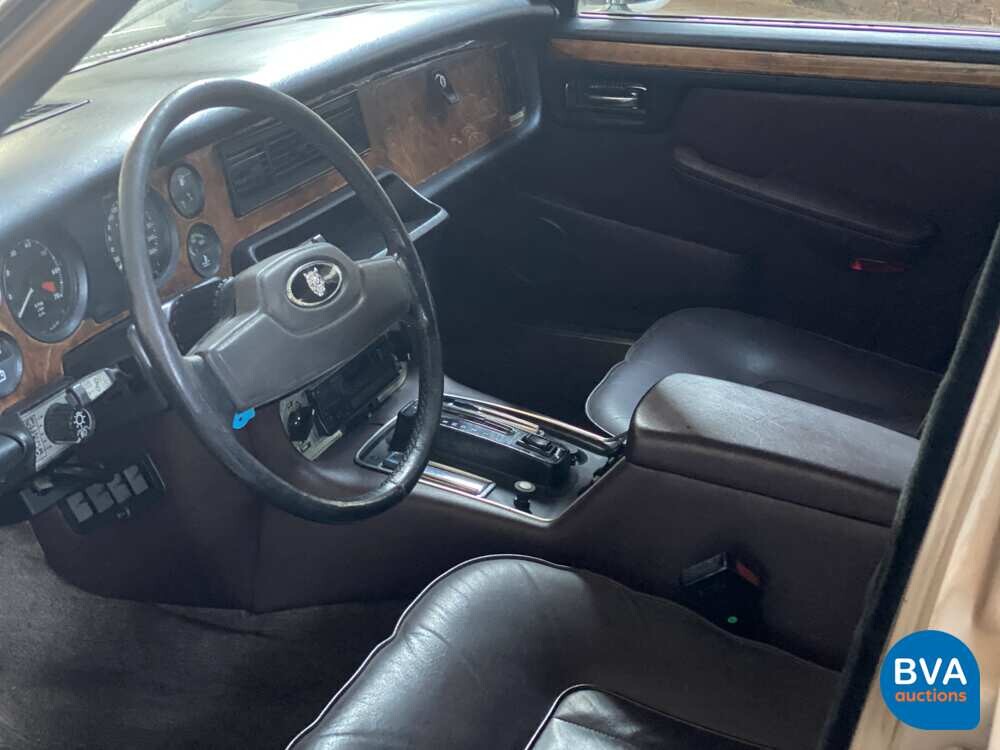 Daimler Double Six 5.3 V12 295 PS 1982, 63-TGV-6.