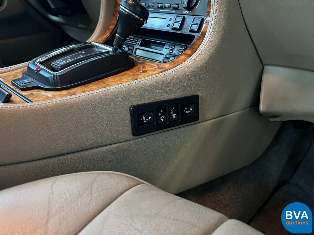 Jaguar Souverän 4.0 226PS 1989 -Org. NL-, XV-48-RG.