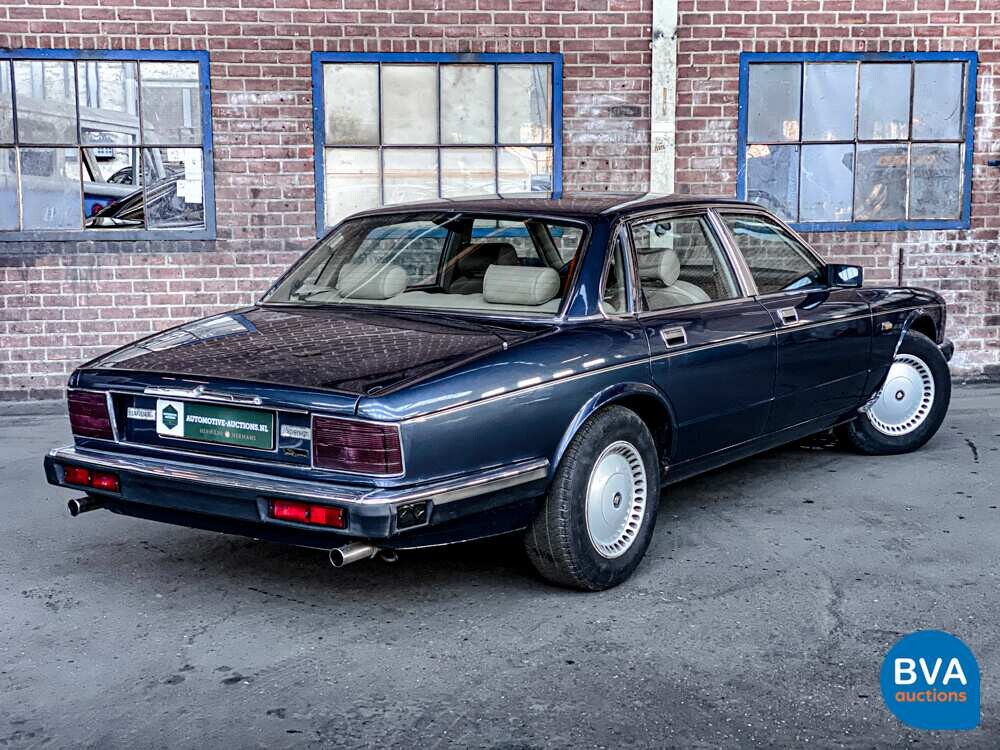 Jaguar Souverän 4.0 226PS 1989 -Org. NL-, XV-48-RG.