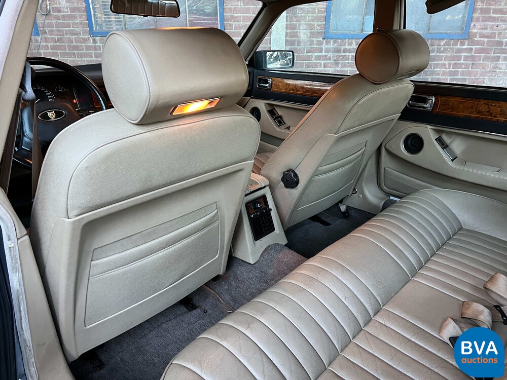 Jaguar Souverän 4.0 226PS 1989 -Org. NL-, XV-48-RG.