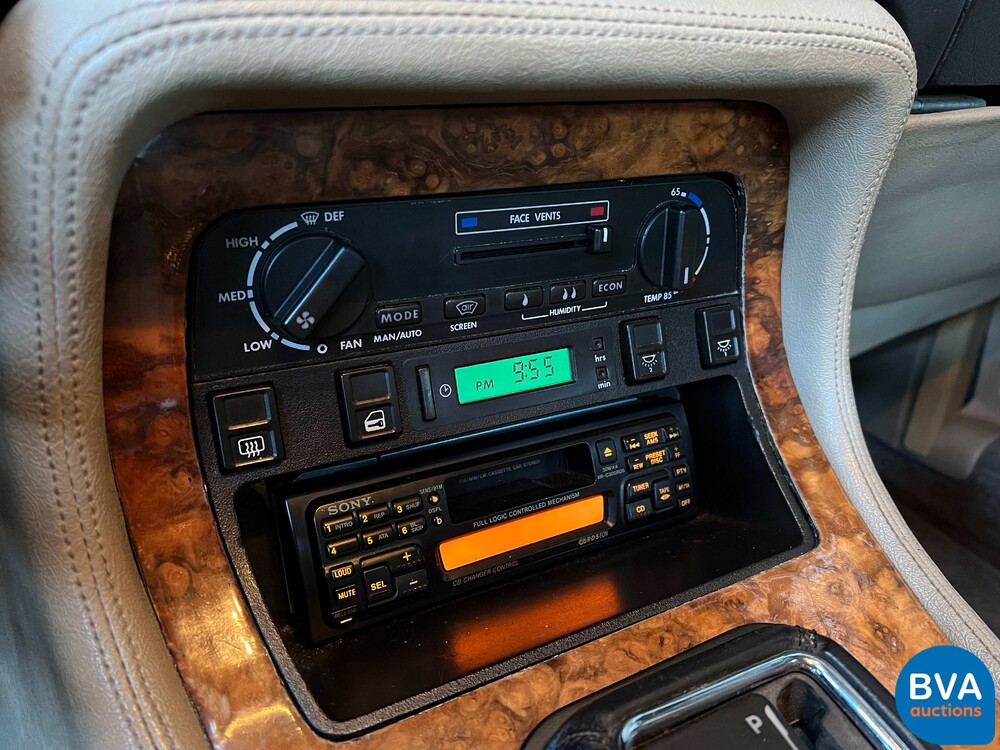 Jaguar Souverän 4.0 226PS 1989 -Org. NL-, XV-48-RG.
