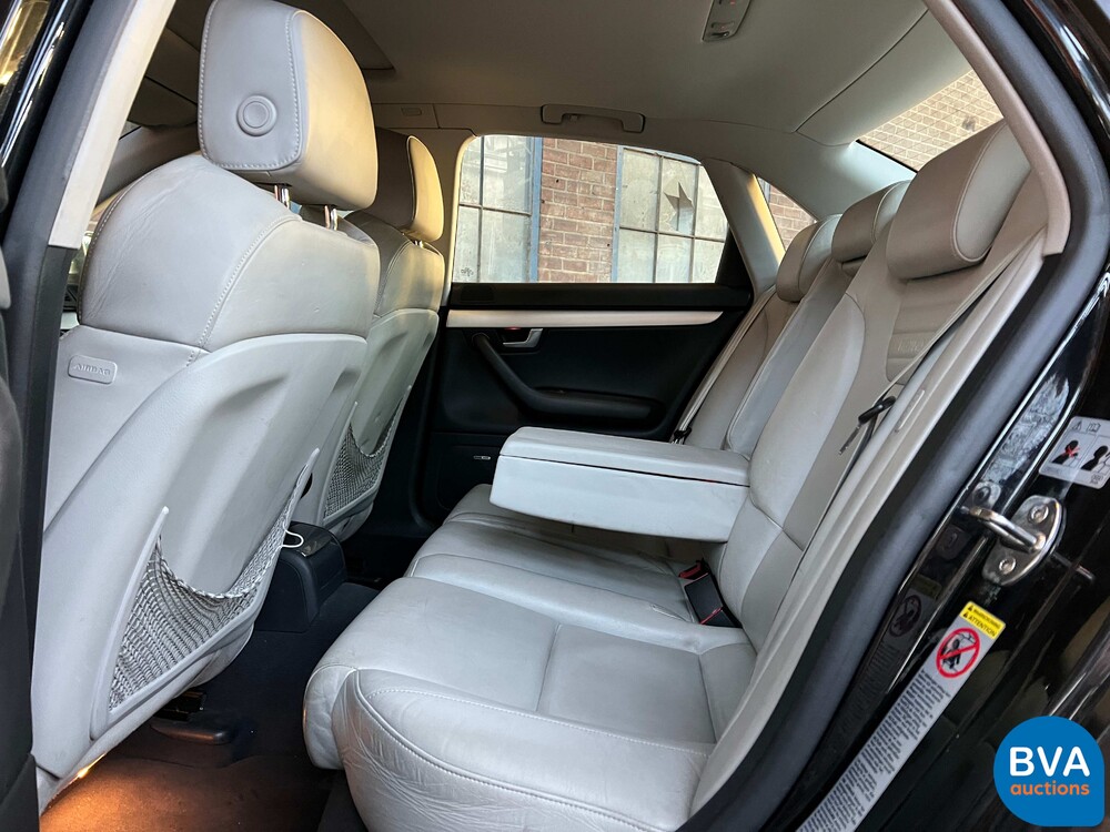 Audi S44.2 V8 Quattro ProLine 344PS 2005 -Org. NL-, 97-RB-XH.