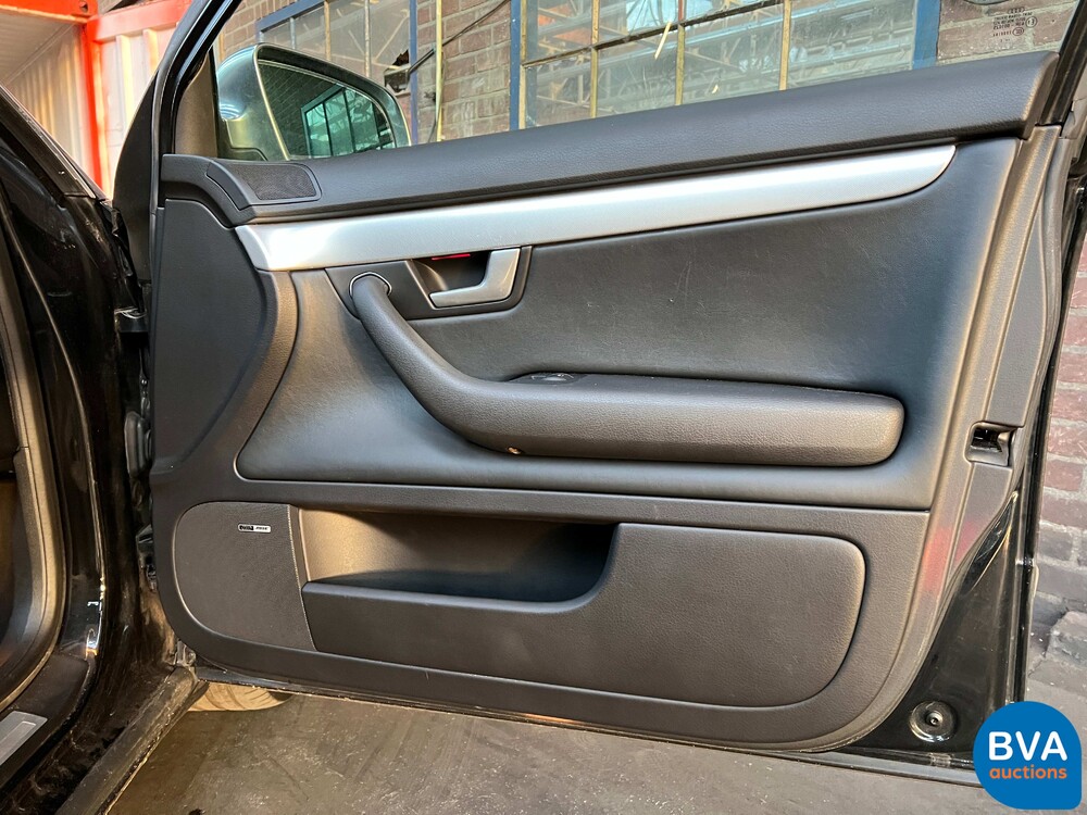 Audi S44.2 V8 Quattro ProLine 344PS 2005 -Org. NL-, 97-RB-XH.