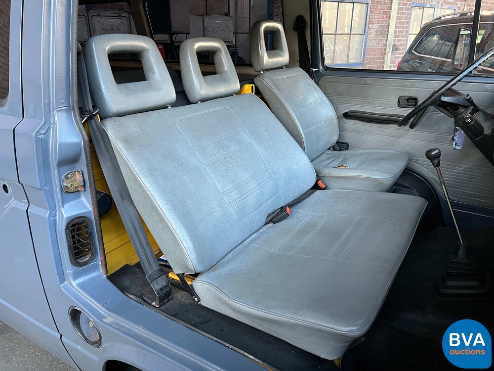 Volkswagen T3 Kleinbus 9 Personen 60pk 1980, GH-44-ZT.