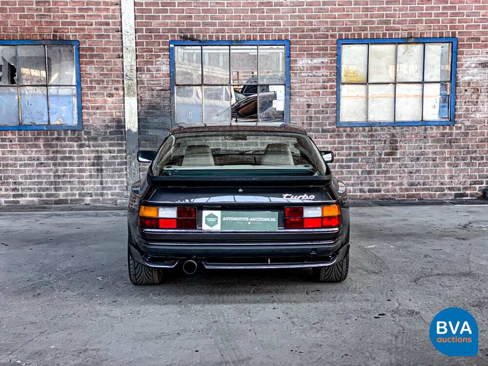 Porsche 944 Turbo 220 PS Baujahr 1986.