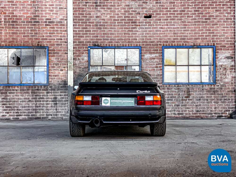 Porsche 944 Turbo 220 PS Baujahr 1986.
