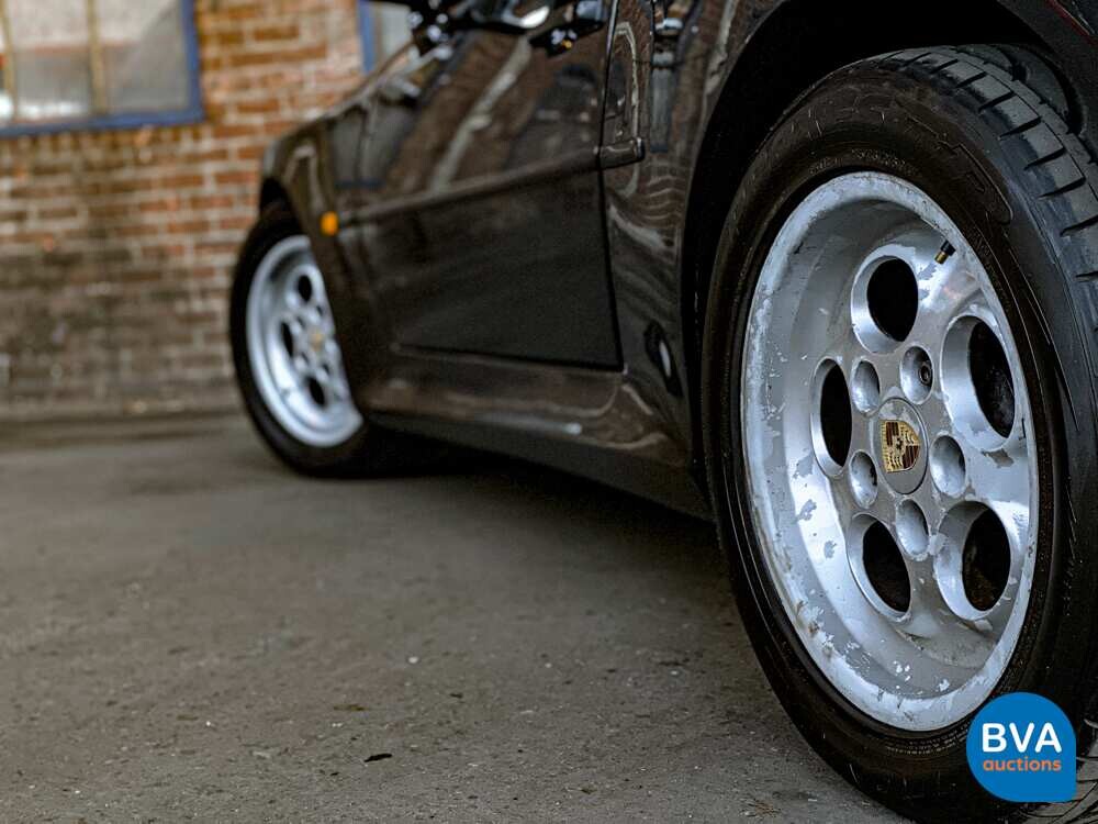 Porsche 944 Turbo 220 PS Baujahr 1986.