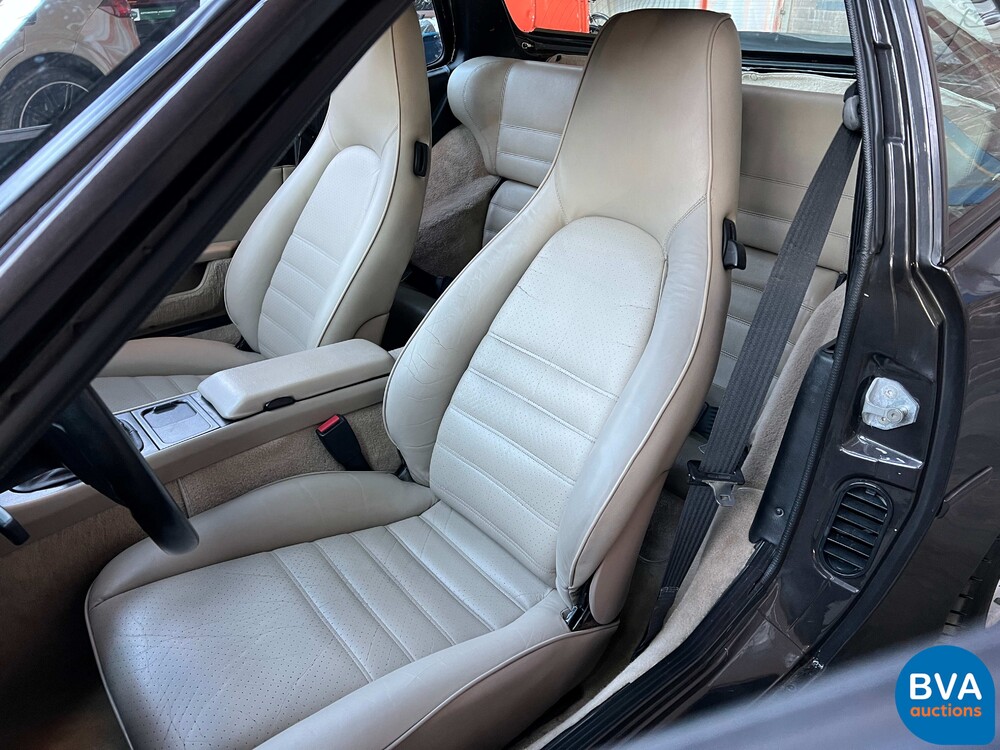 Porsche 944 Turbo 220 PS Baujahr 1986.