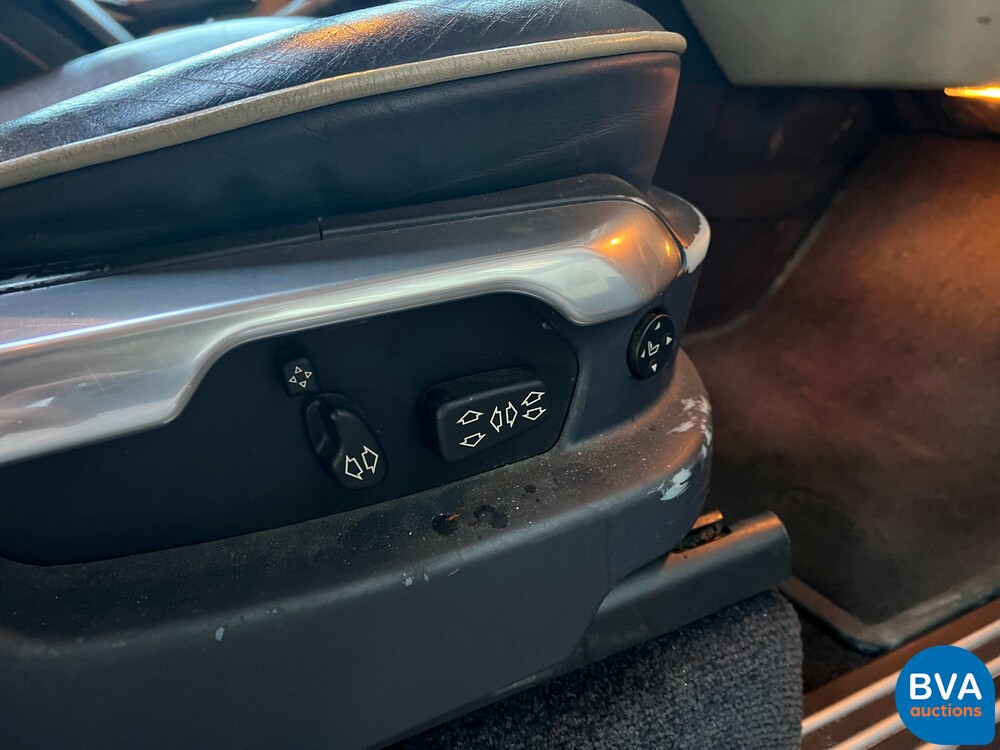 Land Rover Range Rover Vogue 4.4 V8 286PS 2002 -Org. NL-, 11-JN-TJ.