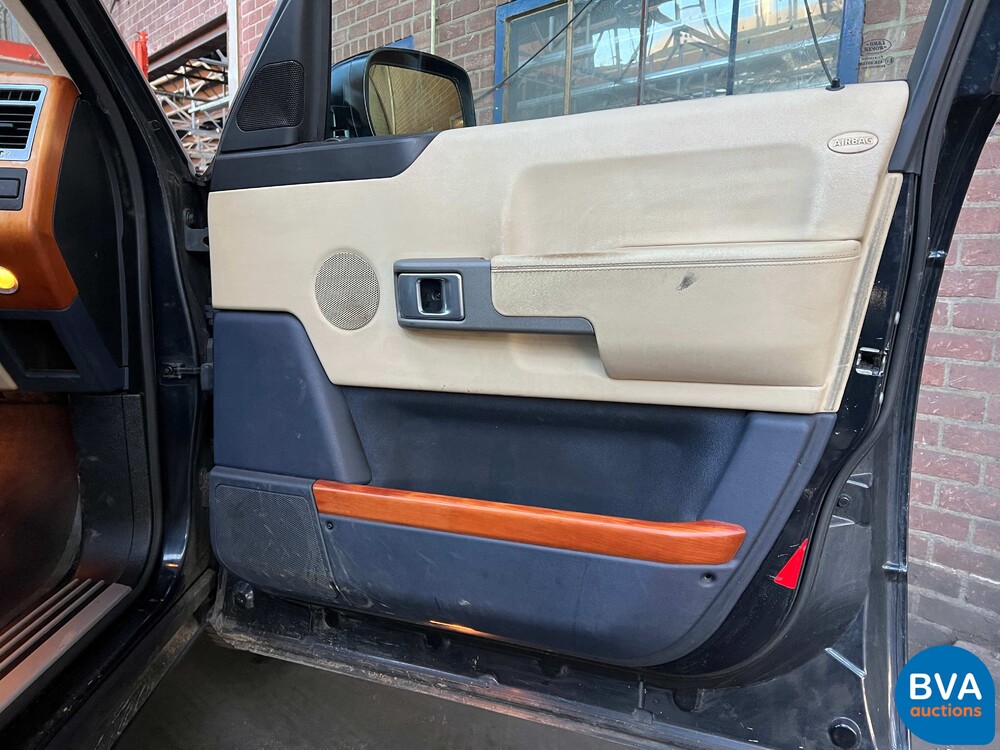 Land Rover Range Rover Vogue 4.4 V8 286PS 2002 -Org. NL-, 11-JN-TJ.