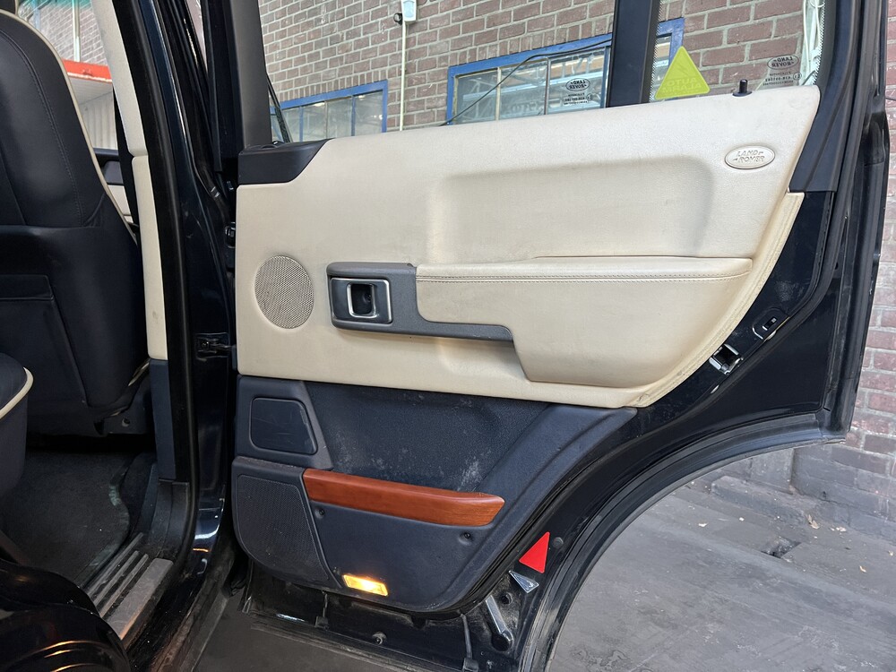 Land Rover Range Rover Vogue 4.4 V8 286PS 2002 -Org. NL-, 11-JN-TJ.