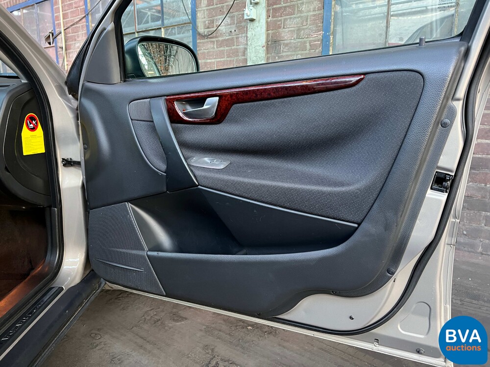 Volvo V70 2.4 Comfortline 7Personen 140PS 2001 -Org. NL-,10-HB-JN.