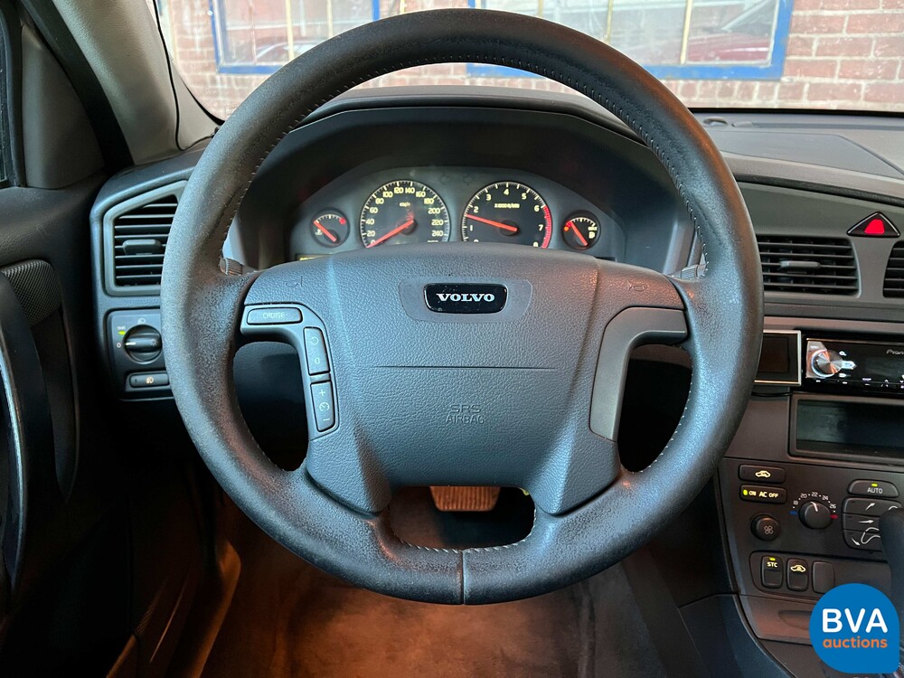 Volvo V70 2.4 Comfortline 7Personen 140PS 2001 -Org. NL-,10-HB-JN.