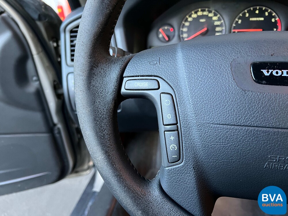 Volvo V70 2.4 Comfortline 7Personen 140PS 2001 -Org. NL-,10-HB-JN.