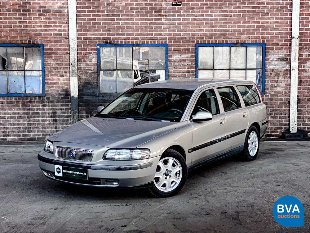 Volvo V70 2.4 Comfortline 7Personen 140PS 2001 -Org. NL-,10-HB-JN.