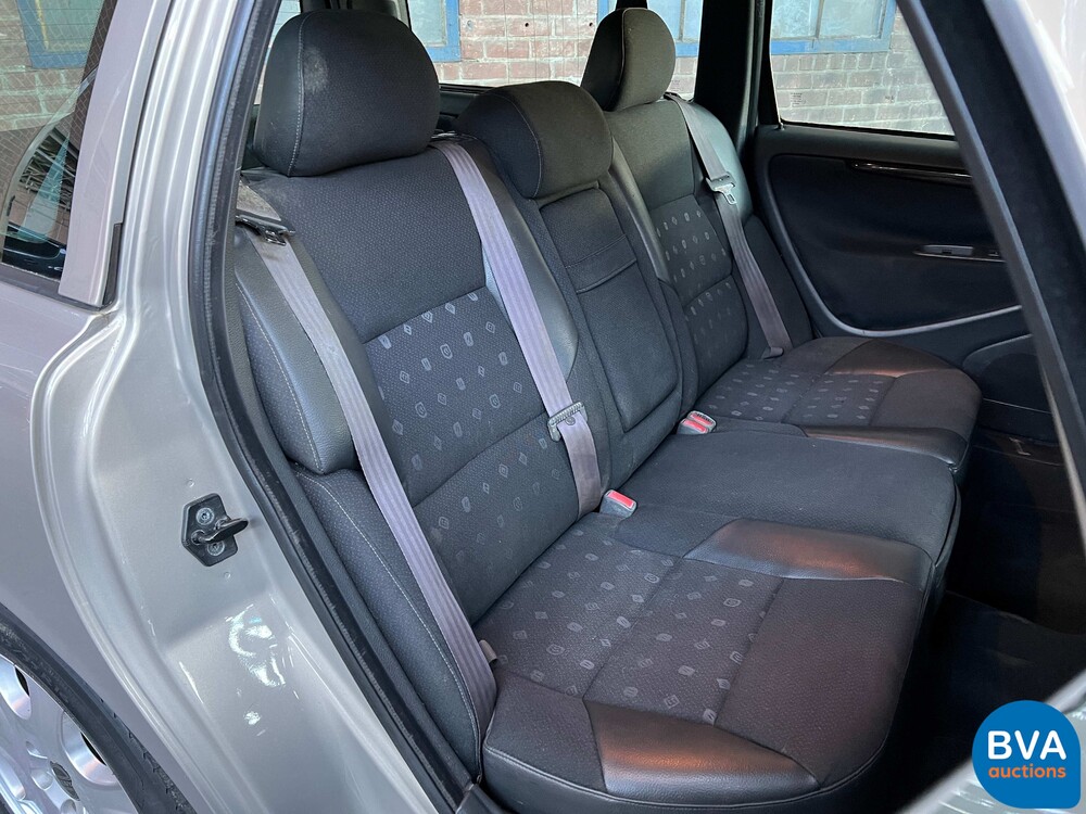 Volvo V70 2.4 Comfortline 7Personen 140PS 2001 -Org. NL-,10-HB-JN.