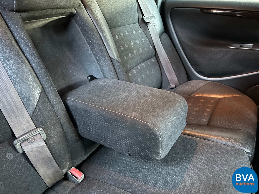 Volvo V70 2.4 Comfortline 7Personen 140PS 2001 -Org. NL-,10-HB-JN.