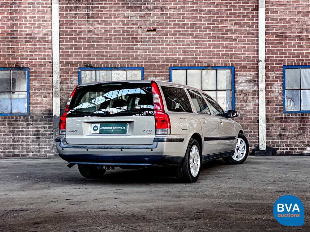 Volvo V70 2.4 Comfortline 7Personen 140PS 2001 -Org. NL-,10-HB-JN.