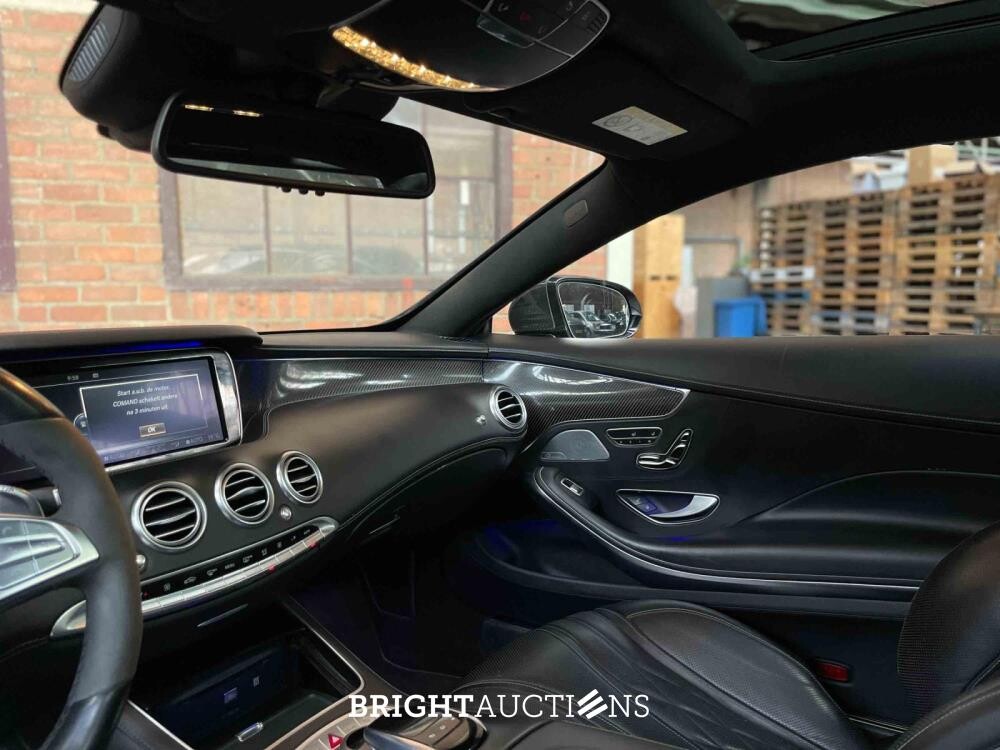 Mercedes-AMG S63 AMG 5.5 V8 4Matic 585pk 2015 S-Klasse Coupe Mercedes-Benz, N-942-DN