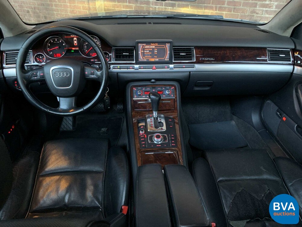 Audi A8 Lang 6.0 W12 Quattro Pro line 450pk 2004, 69-RD-NX