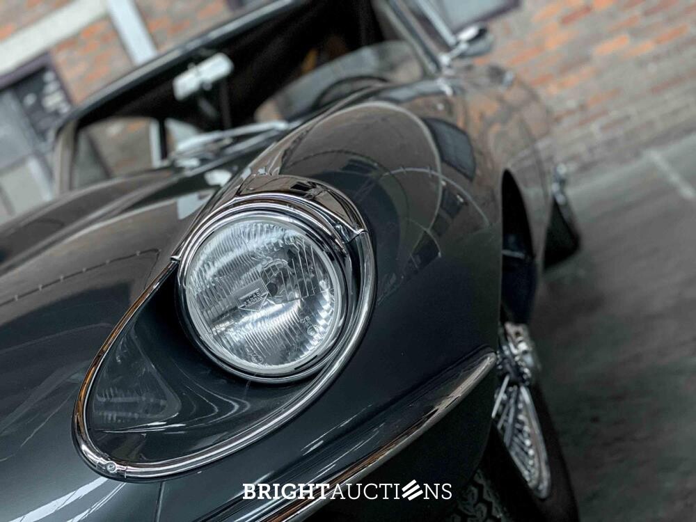 Jaguar E-Type 4.2 I6 Series 2+2 265pk 1969, AL-48-63