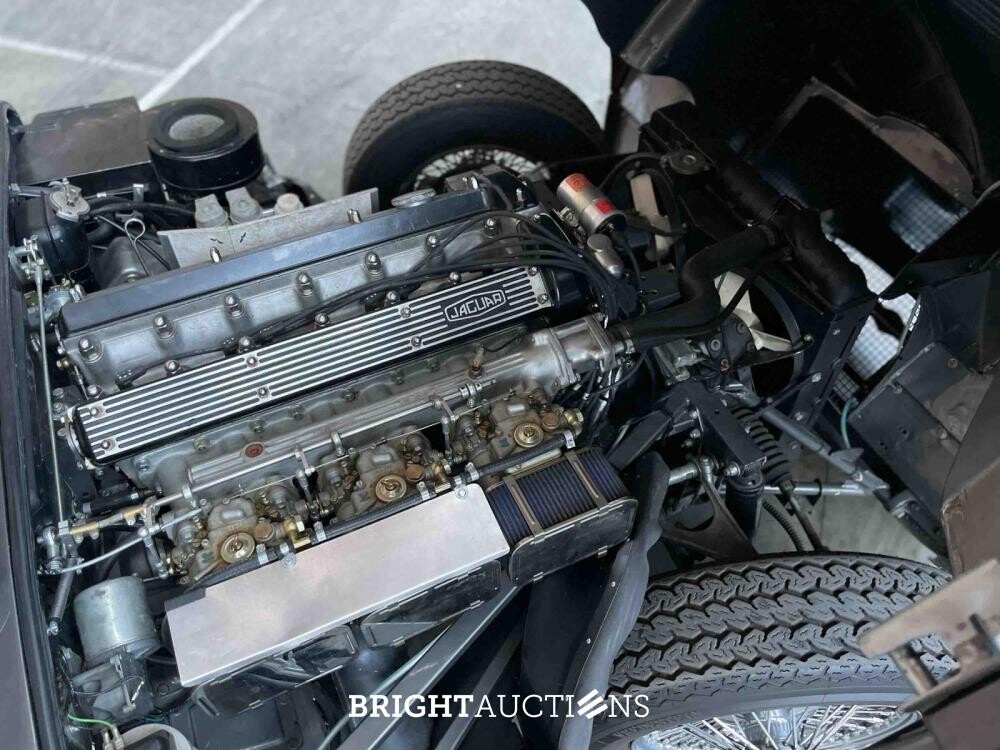 Jaguar E-Type 4.2 I6 Series 2+2 265pk 1969, AL-48-63
