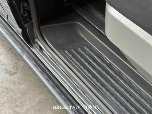 Volkswagen Transporter 2.0 TDI L2H1 32 DC Bulli 204pk 2023, VTF-54-X