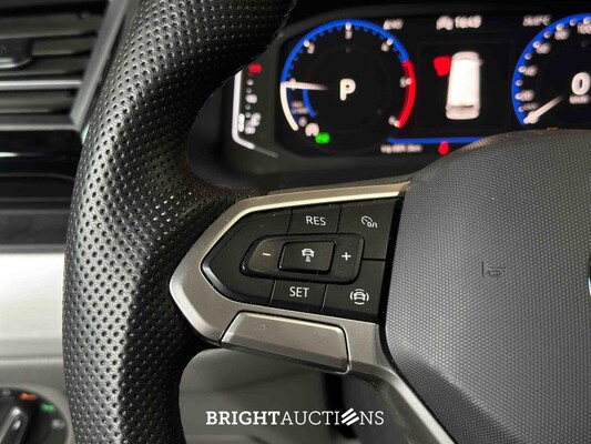 Volkswagen Transporter 2.0 TDI L2H1 32 DC Bulli 204pk 2023, VTF-54-X