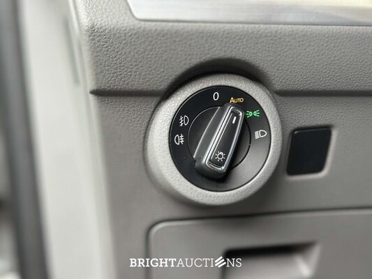 Volkswagen Transporter 2.0 TDI L2H1 32 DC Bulli 204pk 2023, VTF-54-X