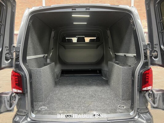 Volkswagen Transporter 2.0 TDI L2H1 32 DC Bulli 204pk 2023, VTF-54-X