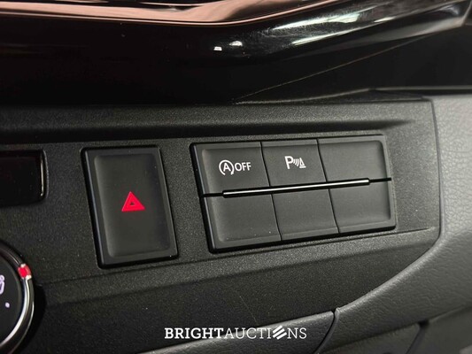 Volkswagen Transporter 2.0 TDI L2H1 32 DC Bulli 204pk 2023, VTF-54-X