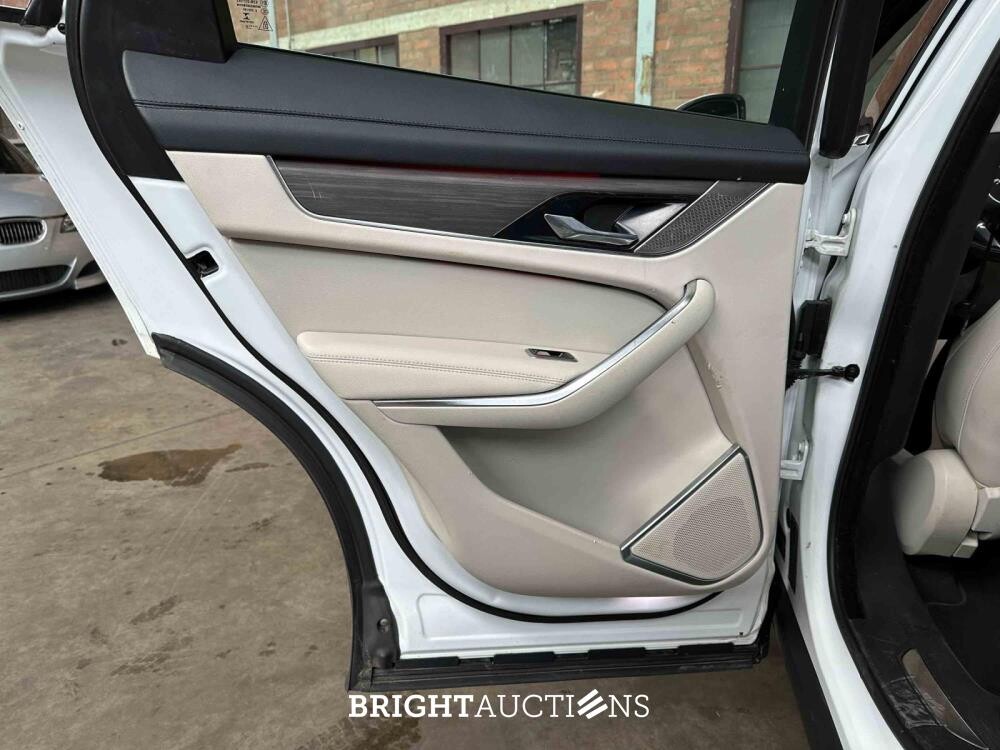 Jaguar F-Pace 2.0 P400e PHEV R-Dynamic S 300pk 2022 (Origineel-NL & 1e Eigenaar), R-884-KV